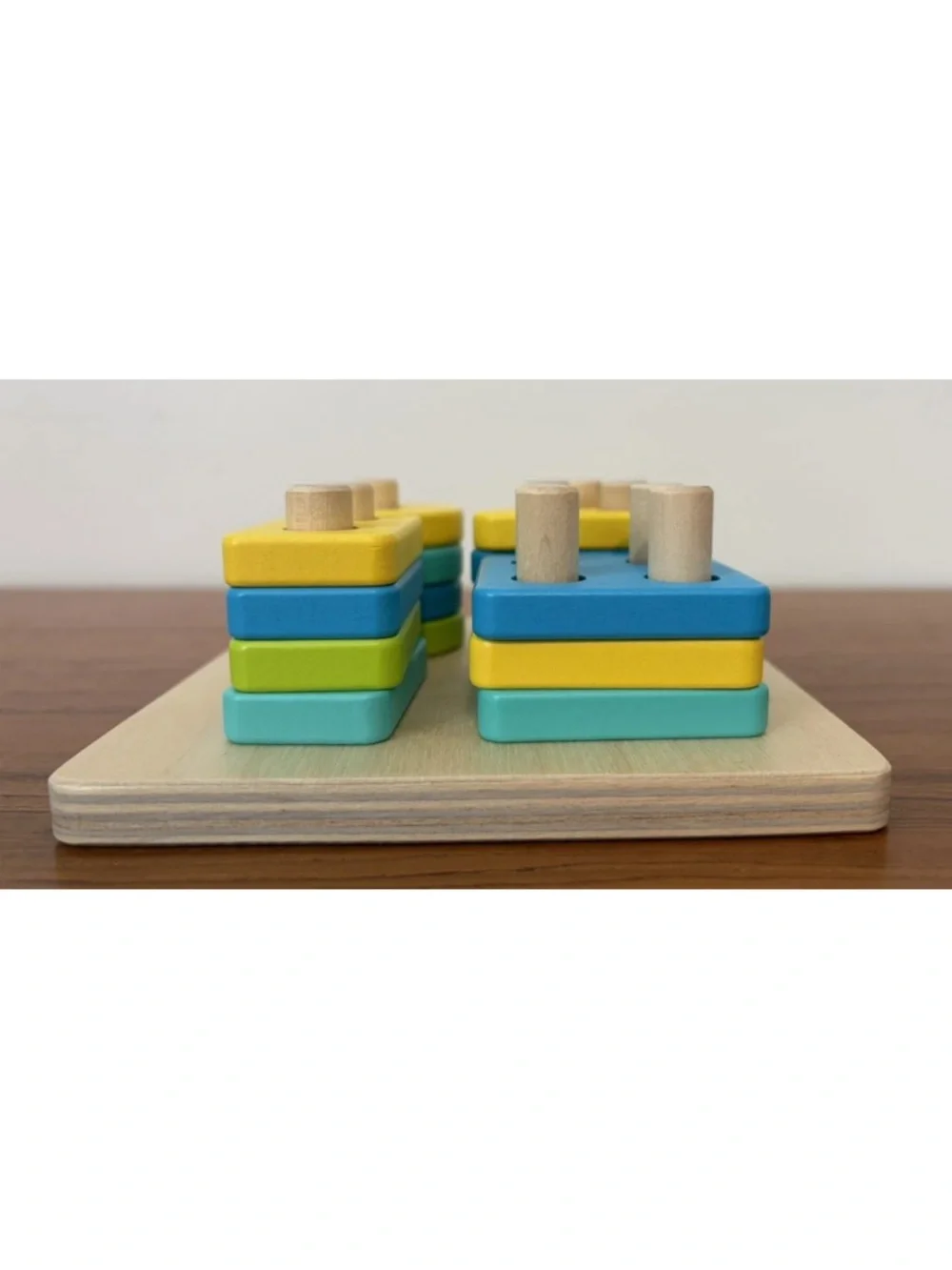 Lovevery Sort and Stack Peg Puzzle